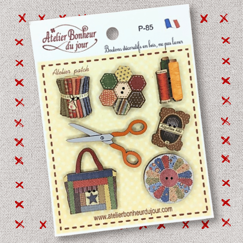 Decorative wooden buttons "patch workshop" pouch Atelier bonheur du jour