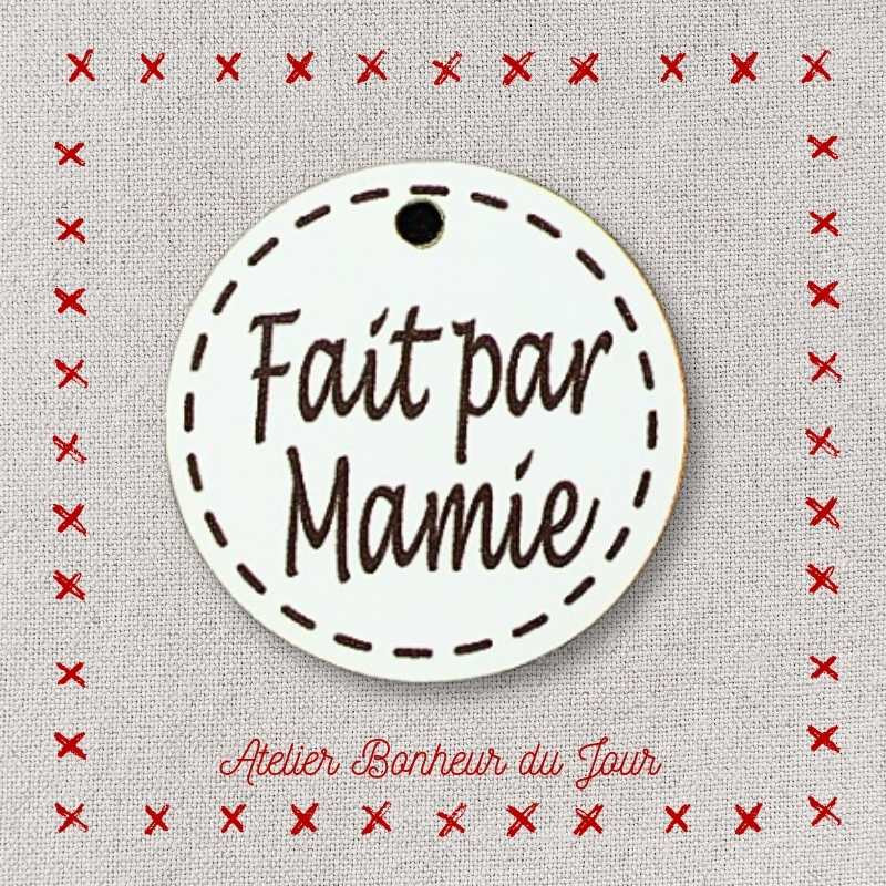 Decorative button - wooden medal “Made by grandma” Atelier bonheur du jour