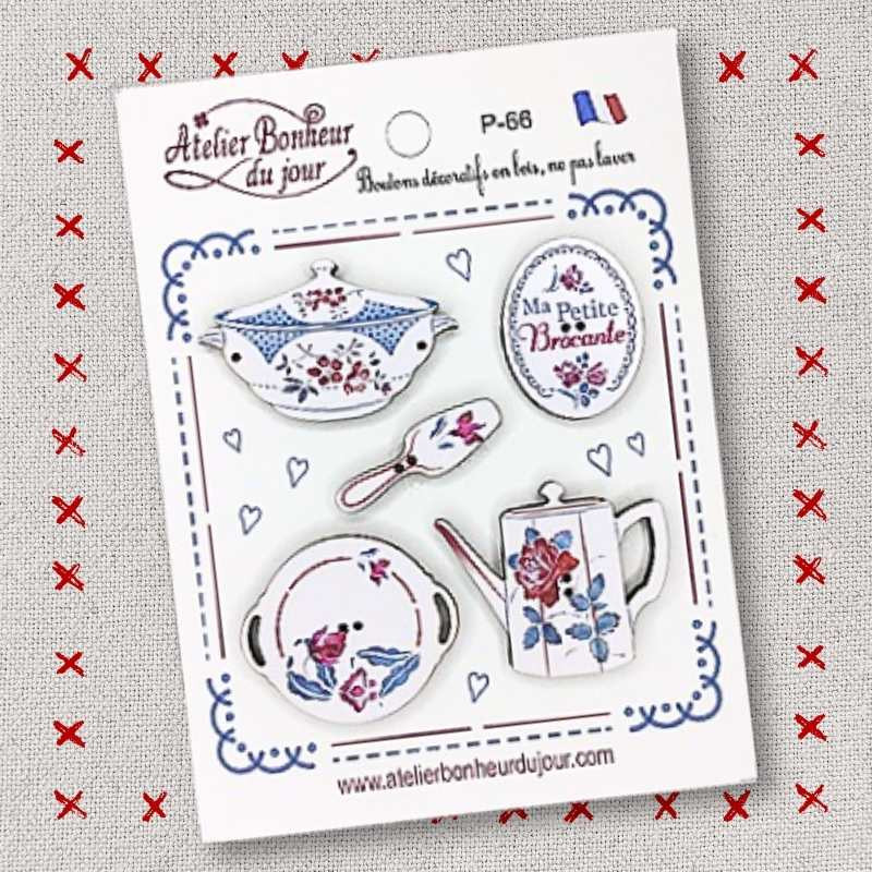 Decorative wooden buttons "My little Digoin flea market" pouch Atelier Bonheur du jour