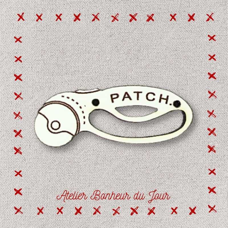 Decorative wooden button "Rotary cutter" Atelier bonheur du jour