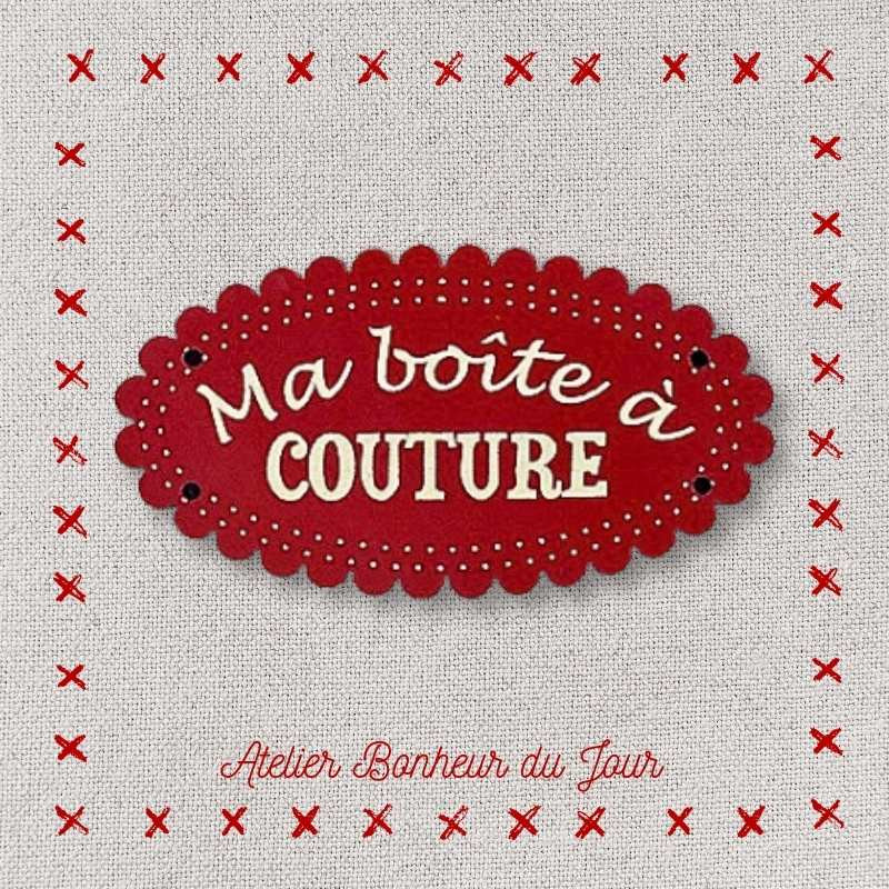 Decorative wooden button "My sewing box" Atelier bonheur du jour Decorative wooden button "My sewing box" Atelier bonheur du jour