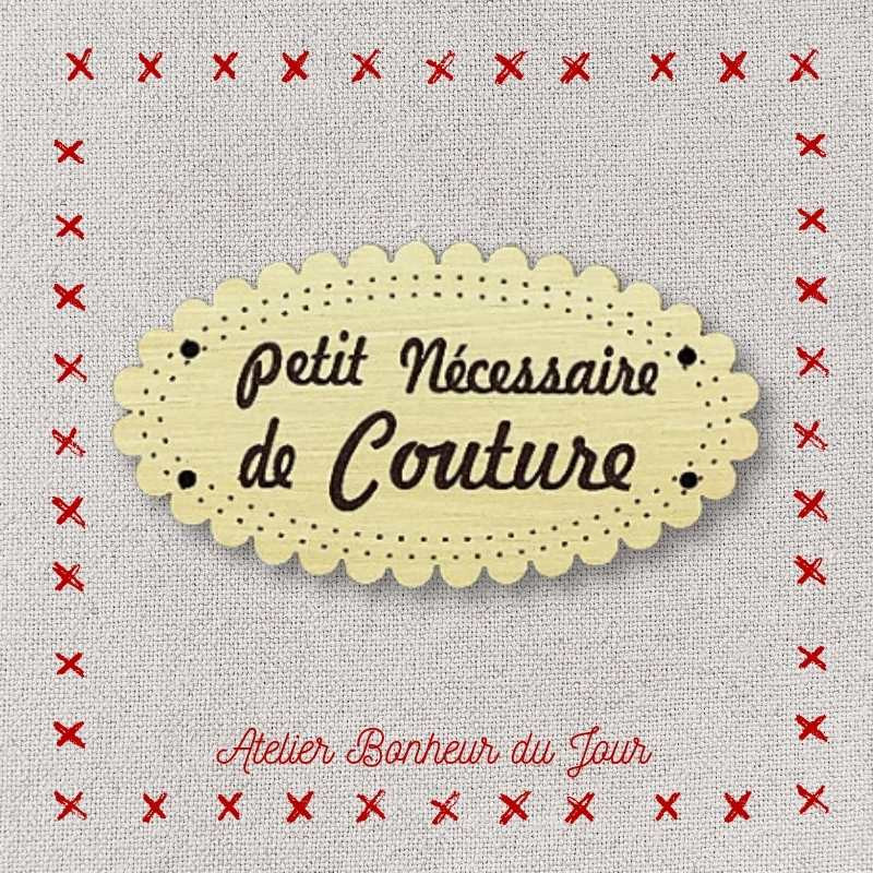Decorative wooden button "Small sewing kit" Atelier bonheur du jour
