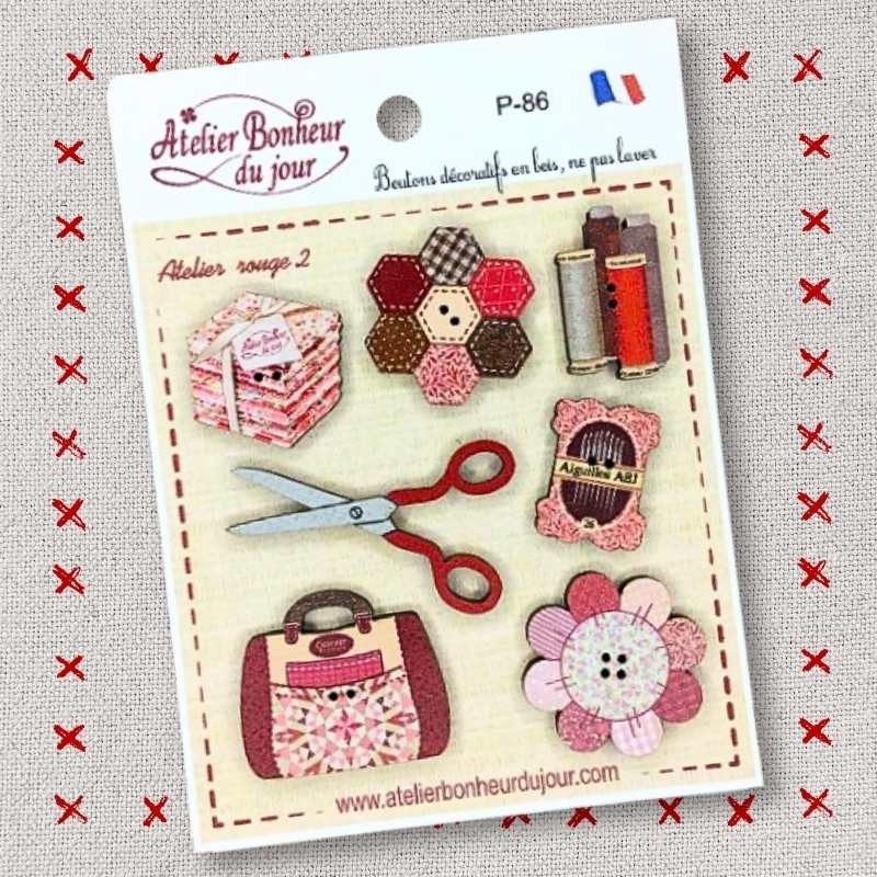 Decorative wooden button "Red workshop 2" pouch Atelier bonheur du jour Decorative wooden button "Red workshop 2" pouch Atelier bonheur du jour