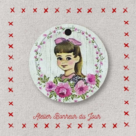 Decorative wooden button"Little girl roses" wood medal to hang Atelier bonheur du jour