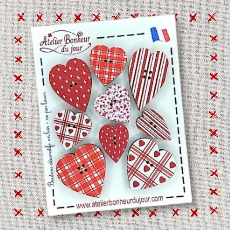 pouch decorative wooden buttons "Red hearts" Atelier Bonheur du jour