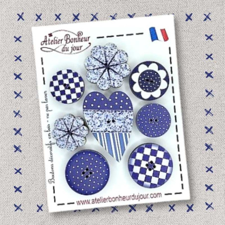 pochette boutons décoratifs en bois "Fleurs et coeurs en bleu" Atelier Bonheur du jour