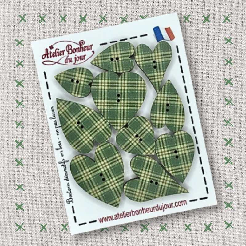 Decorative wooden buttons "Dark green hearts" Atelier Bonheur du jour