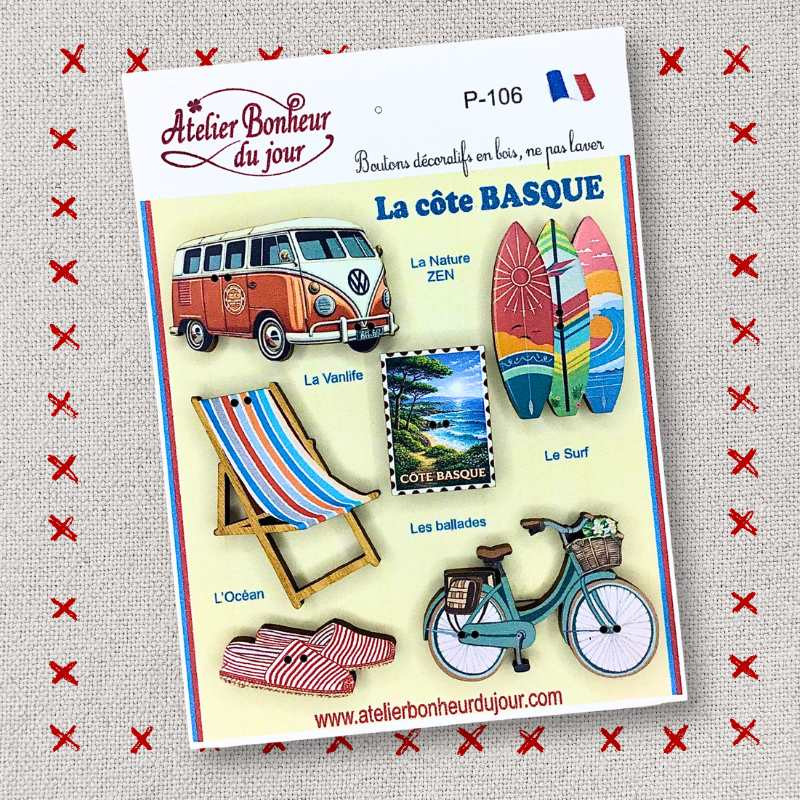 Decorative wooden button in pouch "The BASQUE Coast" Atelier Bonheur du jour