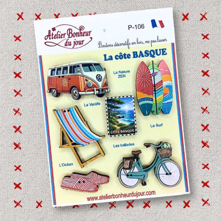 Decorative wooden button in pouch "The BASQUE Coast" Atelier Bonheur du jour