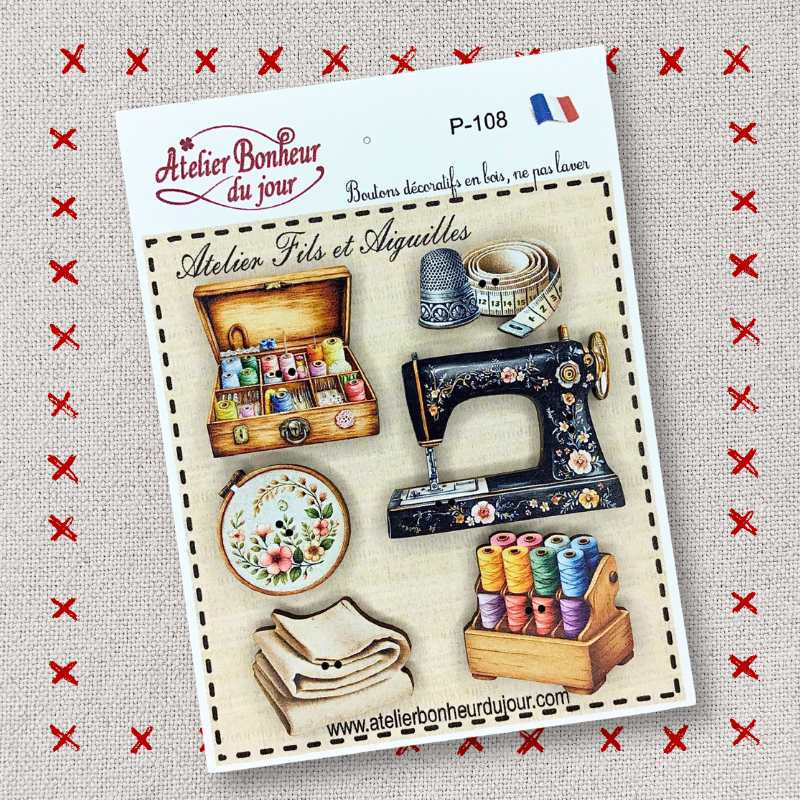 Decorative wooden button in pouch "Thread and needle workshop" Atelier Bonheur du jour
