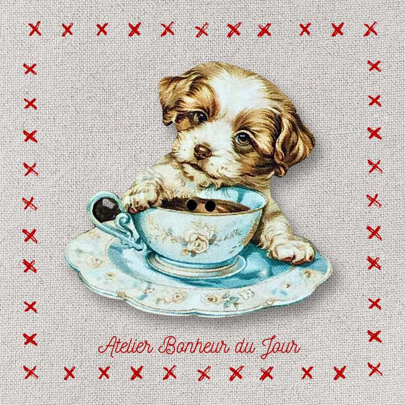 Decorative wooden button “Praline at teatime” Atelier Bonheur du jour