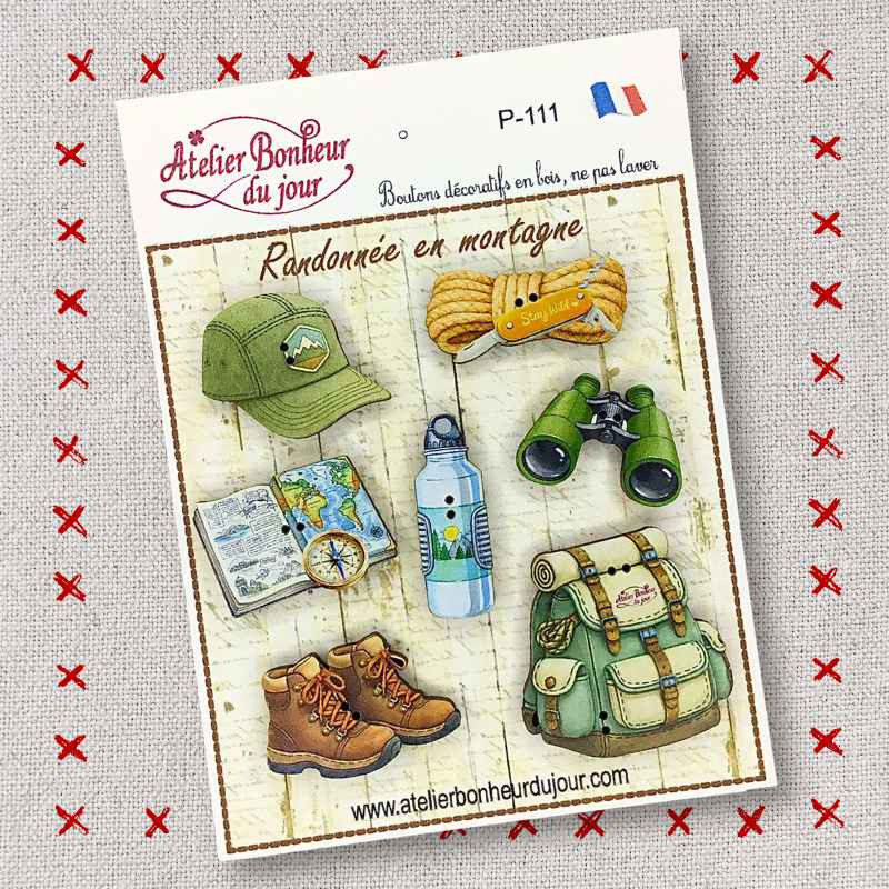 Decorative wooden button in pouch "Mountain hiking" Atelier Bonheur du jour