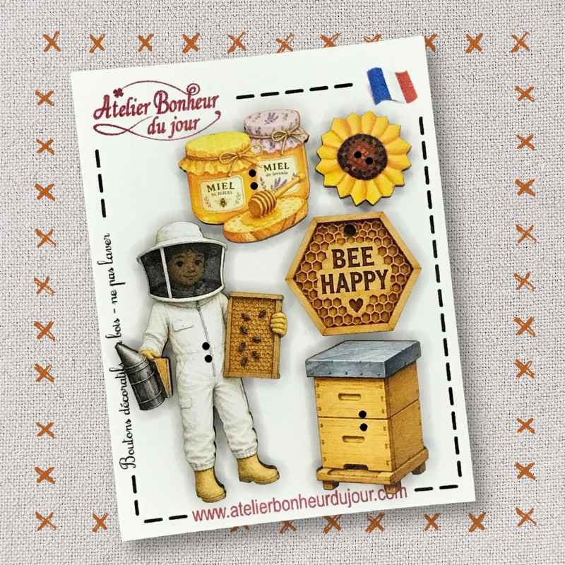 Decorative wooden buttons "The little beekeeper" Atelier Bonheur du jour